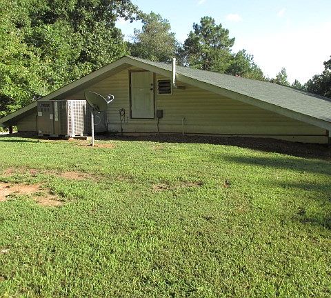3rd image of 6010 Highway 70 W