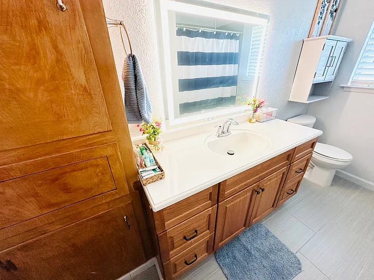 1004 Dominik Dr — Photo 20