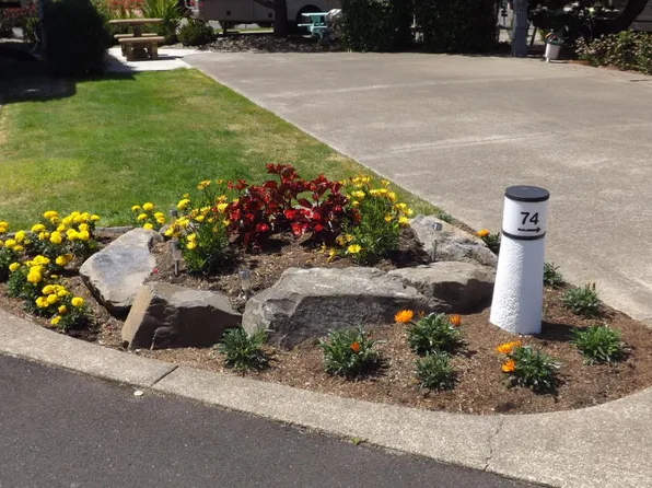 6225 N Coast Hwy Lot 74, Newport, OR 97365