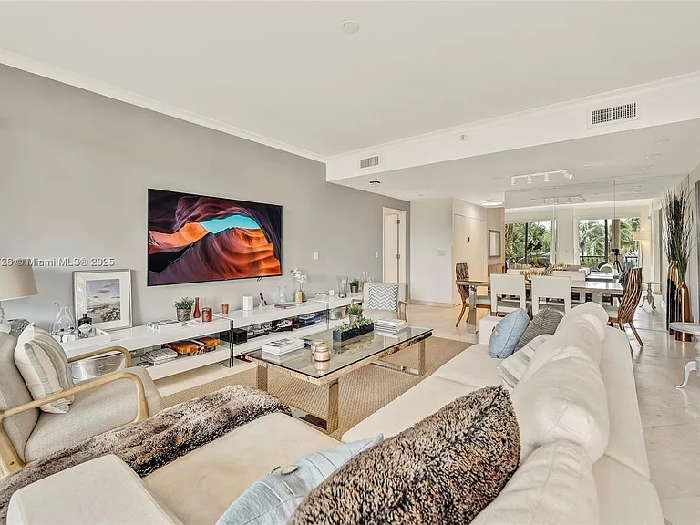 19227 Fisher Island Dr #19227 — Photo 23