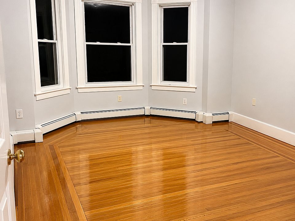 1st image of 22 W Park Pl Floor 2