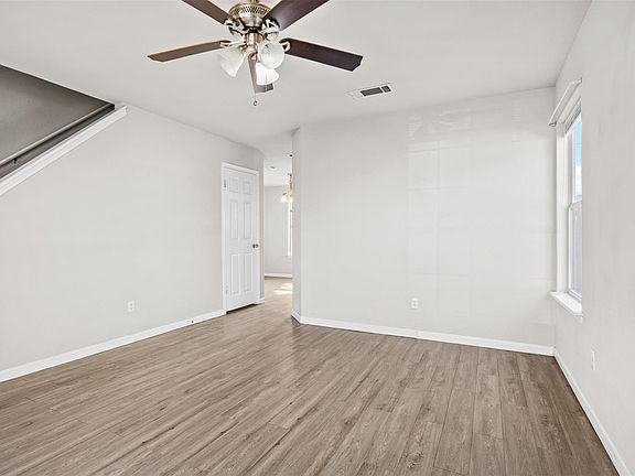 5th image of 2117 Schwald Rd