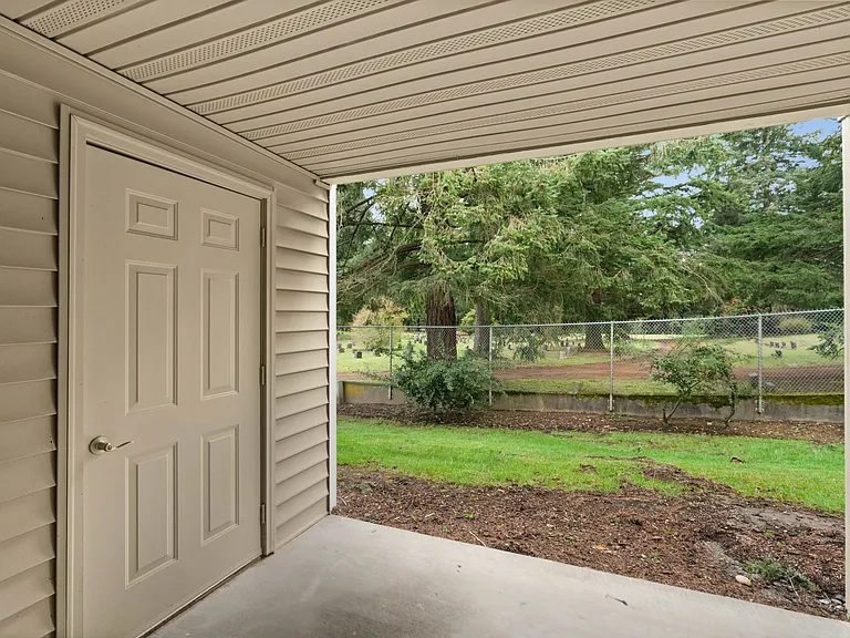 1 Bed 1 Bath Deluxe - 733 Sq Ft 1 Bed 1 Bath Deluxe - 733 Sq Ft