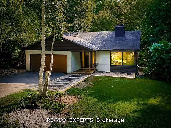 2nd image of 1135 Greenoaks Dr
