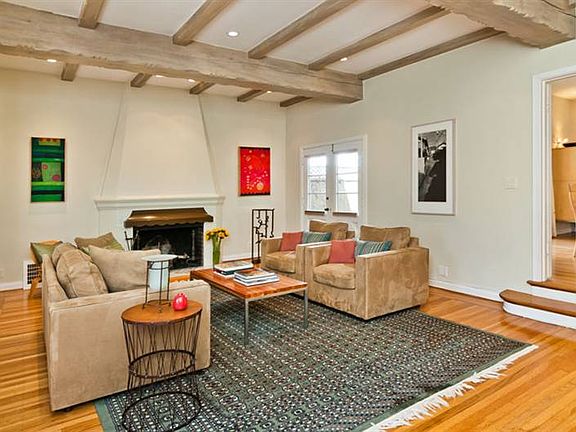 4th image of 340 Castenada Ave