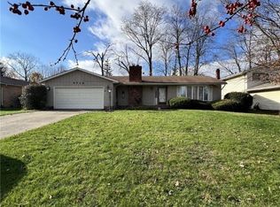 7718 Aldersyde Dr, Middleburg Heights, OH