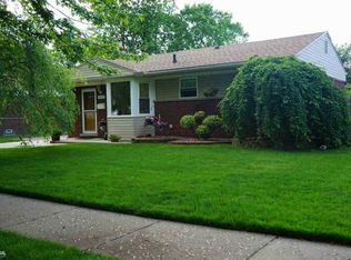 18135 Sylvan Ln, Fraser, MI 48026
