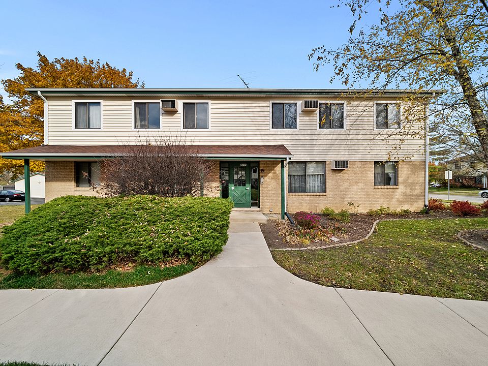 1st image of 8304 Oak Leaf Dr APT 902