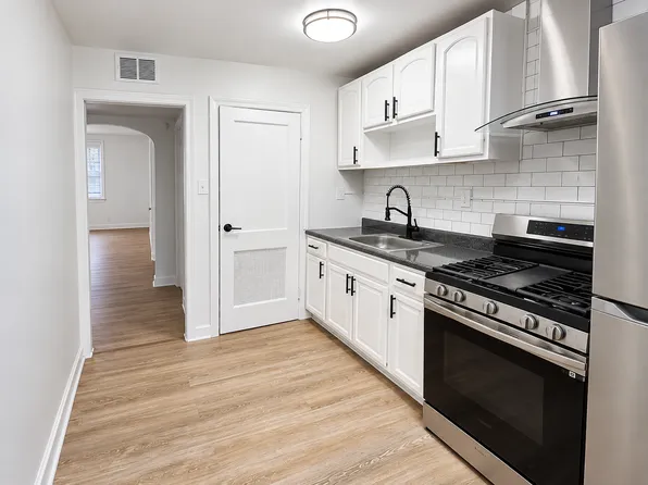 6305 Carnation St #F2, Philadelphia, PA 19144