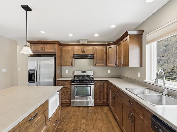 5th image of 2023 Saddleback Dr