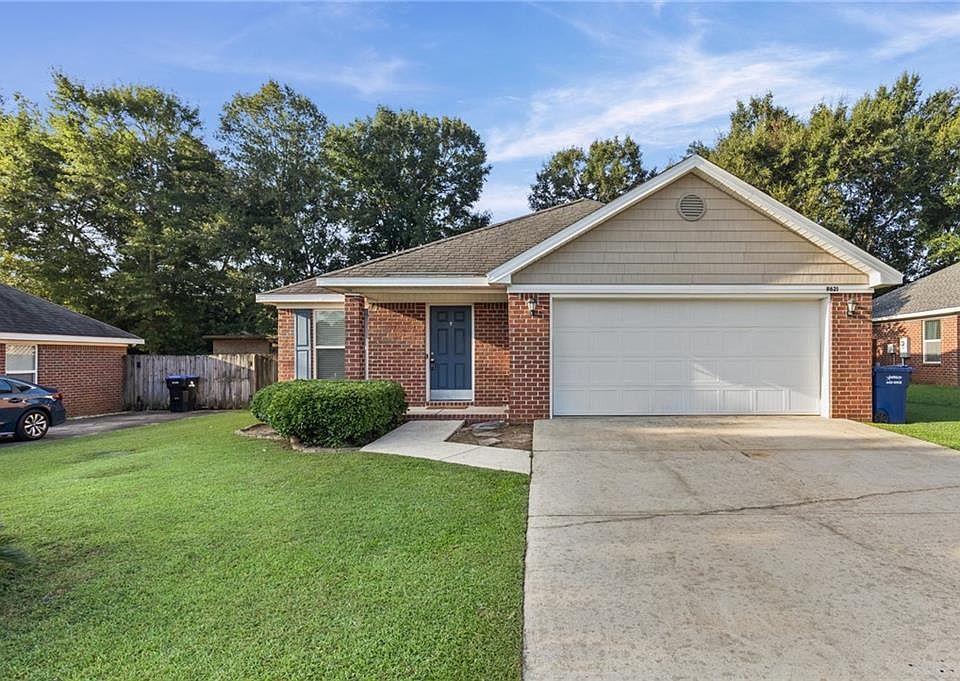 1st image of 9621 Misty Leaf Dr N