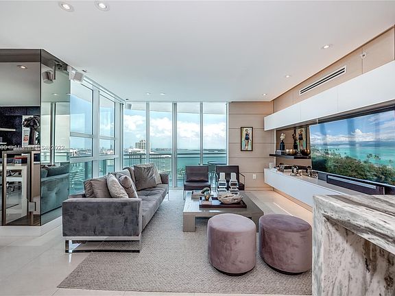 4th image of 950 Brickell Bay Dr APT 2510