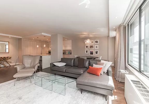 2nd image of 225 E 57th St APT 4E