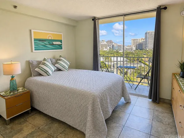1920 Ala Moana Blvd APT 1103, Honolulu, HI 96815