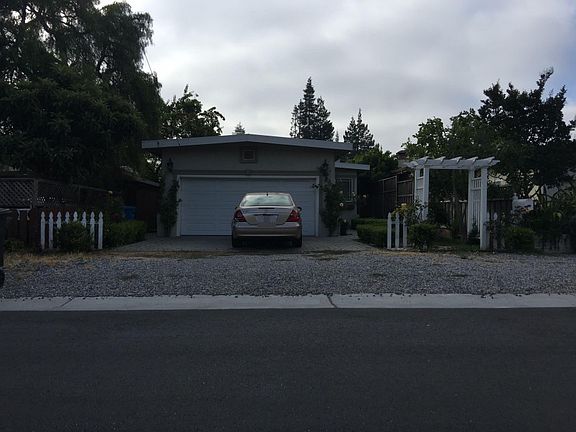 5th image of 678 San Benito Ave