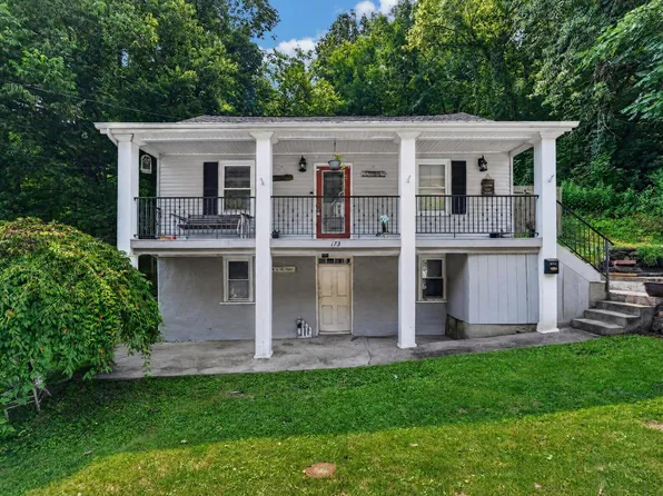 173 Market St, Aurora, IN 47001