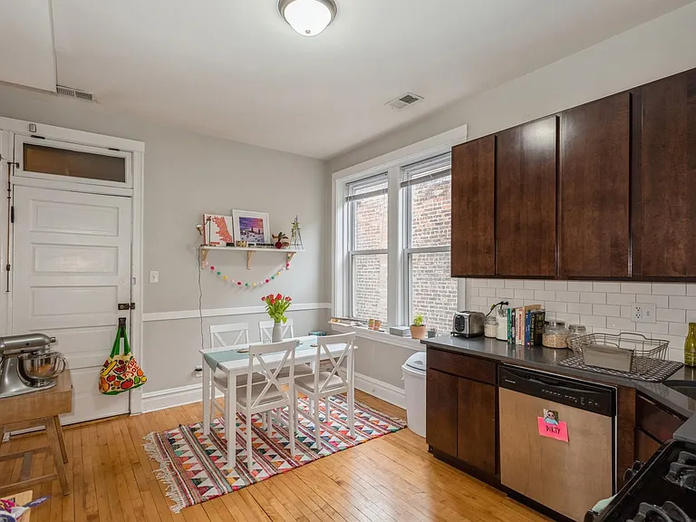 845 N Leavitt St #3F — Photo 6