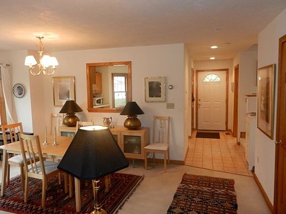 4th image of 22 Westwood St #22