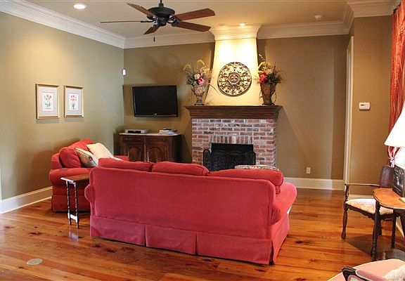5th image of 125 Emily Cir