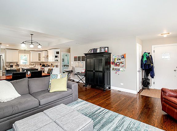 5th image of 1440 E Forest Ave