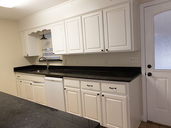 3rd image of 8380 Harold Dr