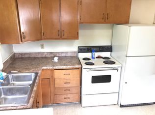 124 Edgewood Cir APT 4, Industry, PA 15052