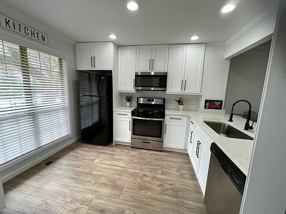 4th image of 4345 Ivy Glen Ct SE