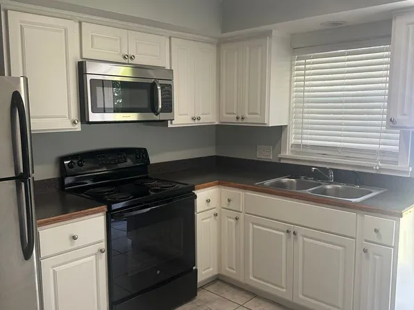 301 Montgomery St #A, Troy, AL 36081