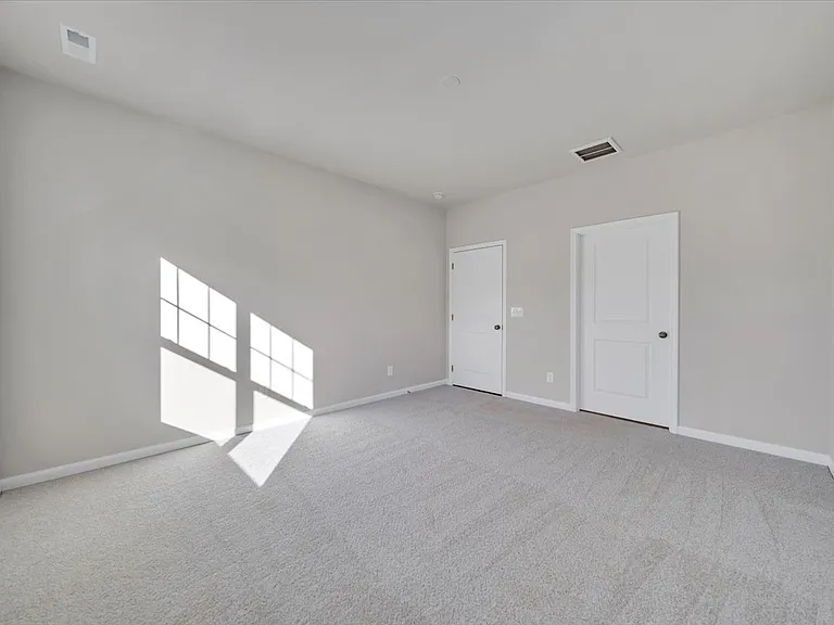 7401 Kings Pointe Dr — Photo 9