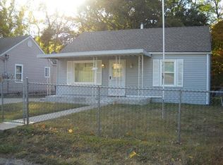 112 N Carlisle St, Sugar Creek, MO 64054