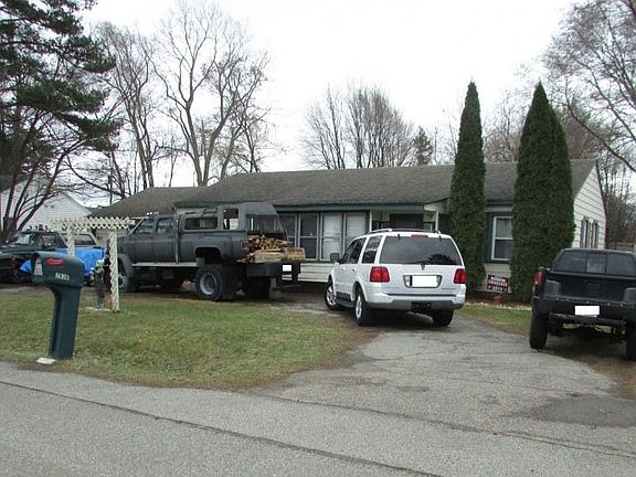 2nd image of 2530 Lee Ave