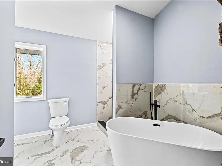 7621 River Rd — Photo 40