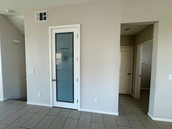 5th image of 634 Central Ave