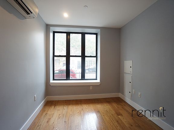 3rd image of 1160 Rogers Ave #1L