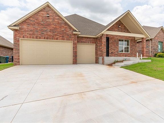 3rd image of 608 Placid Dr