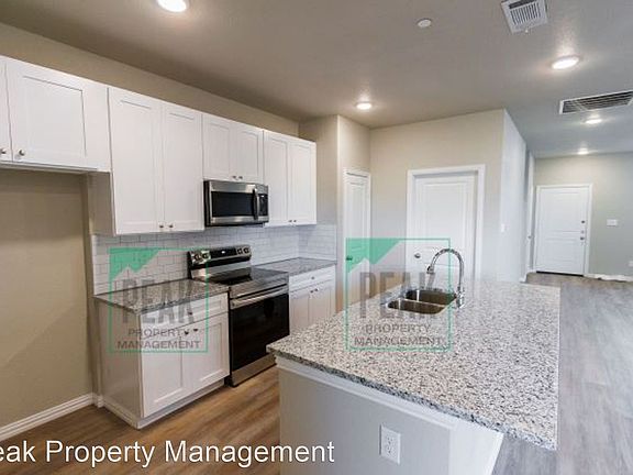 2nd image of 402 Willow Xing E