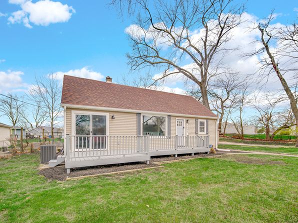 3649 E Dione St, Lake Station, IN 46405