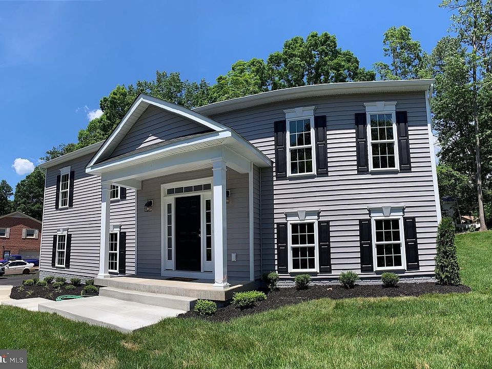 1st image of 429 Butternut Dr