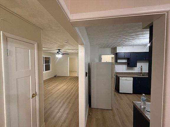 3rd image of 1727 County Highway 1