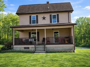 17 Dusty Ln, Grove City, PA 16127