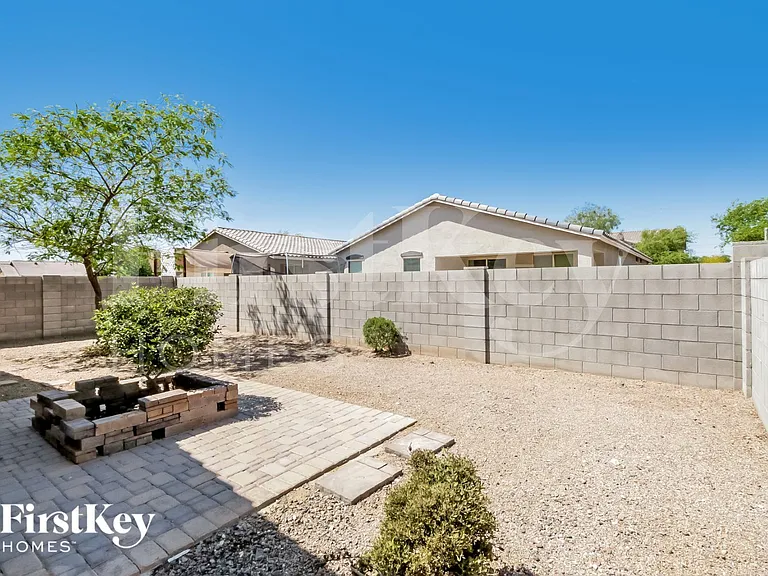 9324 W Jones Ave — Photo 15
