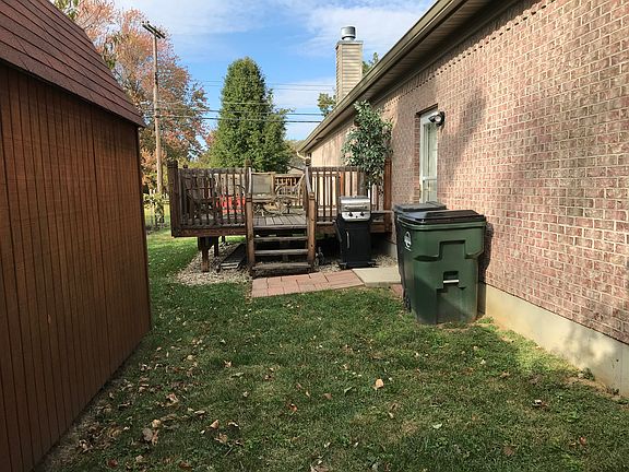 2nd image of 10020 Mulford St