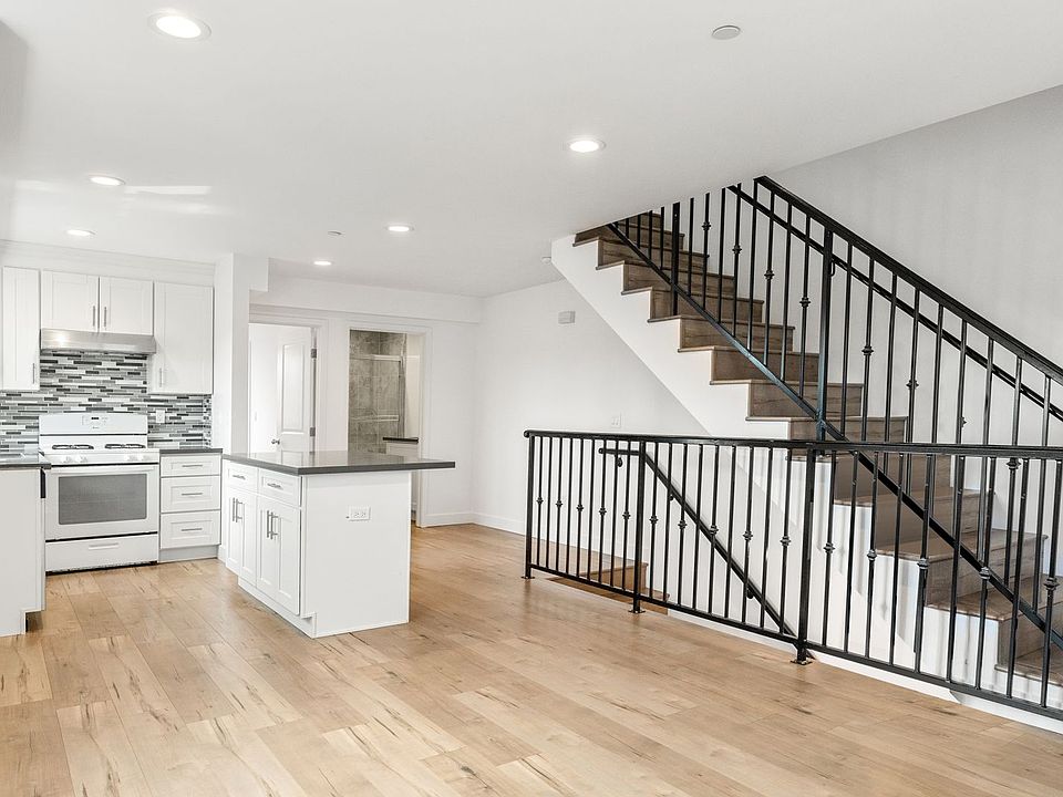 1st image of 3525 Siskiyou St #3527