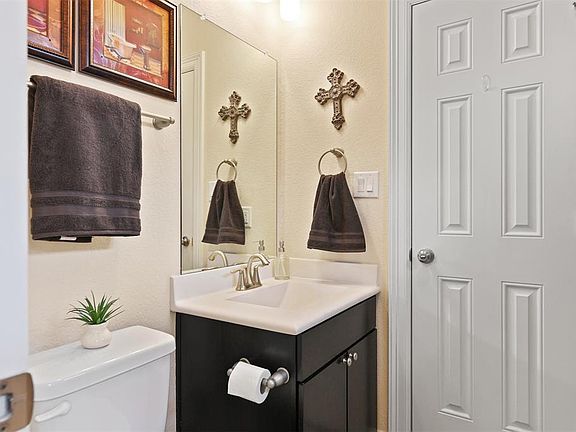 5th image of 2806 Kings Retreat Cir