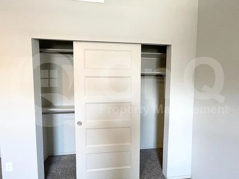 833 E Park Modern Dr — Photo 16