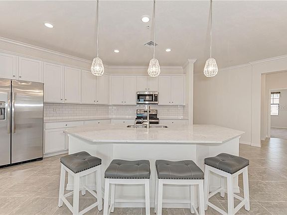 5th image of 23214 Banbury Way #201