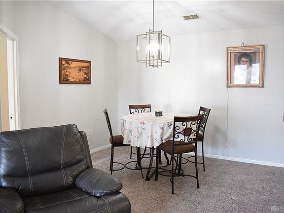 4th image of 3043 Cumberland Ln APT 208