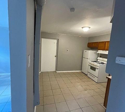 3rd image of 9220 Central Dr #1