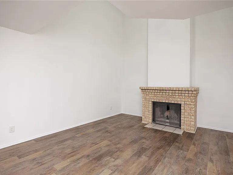6114 Wilderock Dr #B — Photo 5