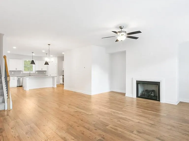 1274 Ainsworth Aly — Photo 6